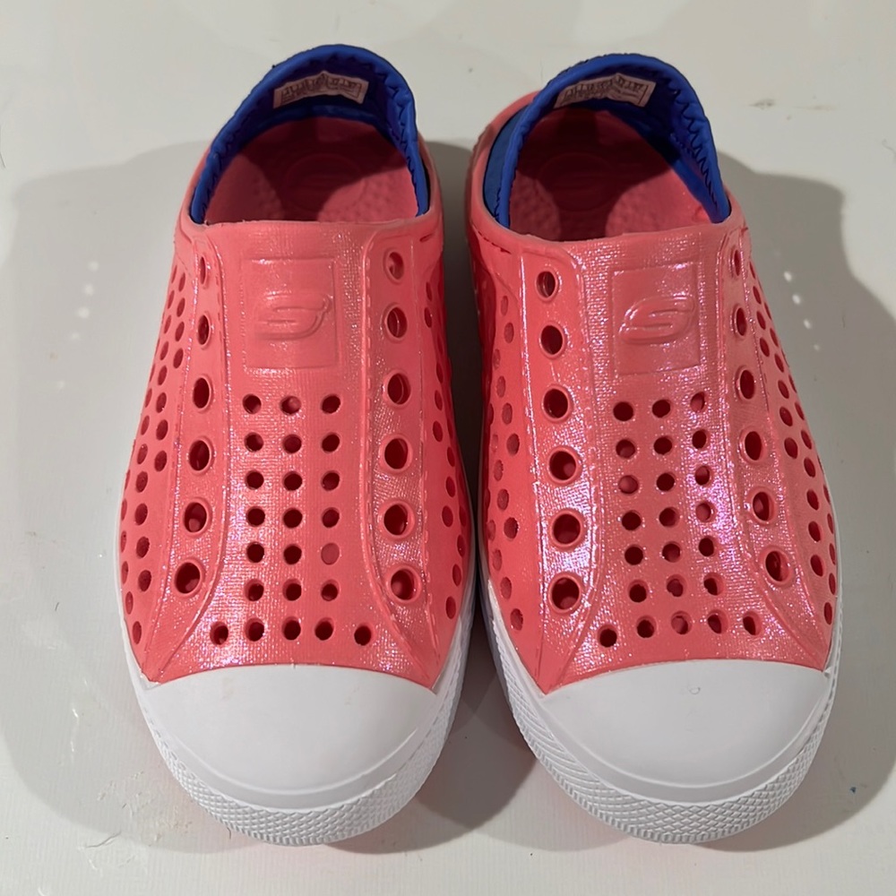 Sketchers size 11